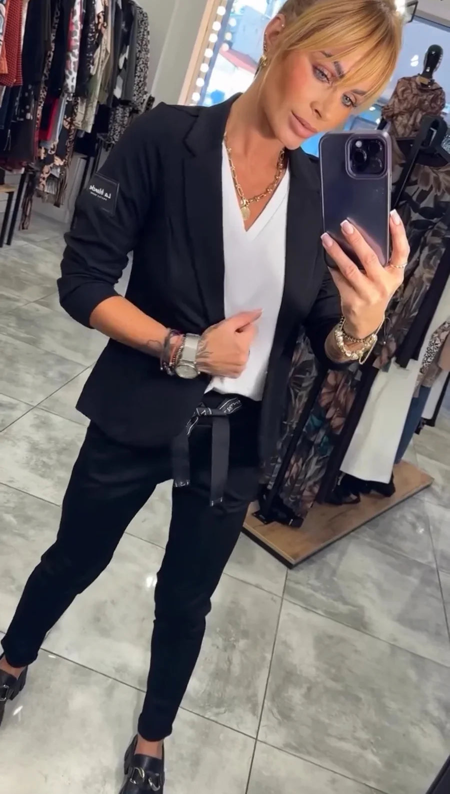 Ksenia | Skræddersyet sæt med blød blazer og afslappede joggers