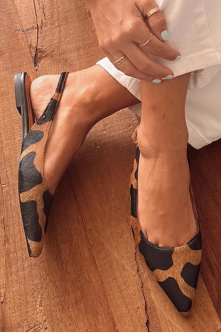 Leonora | Elegante spidse slingbacks med dyreprint – til en unik stil.