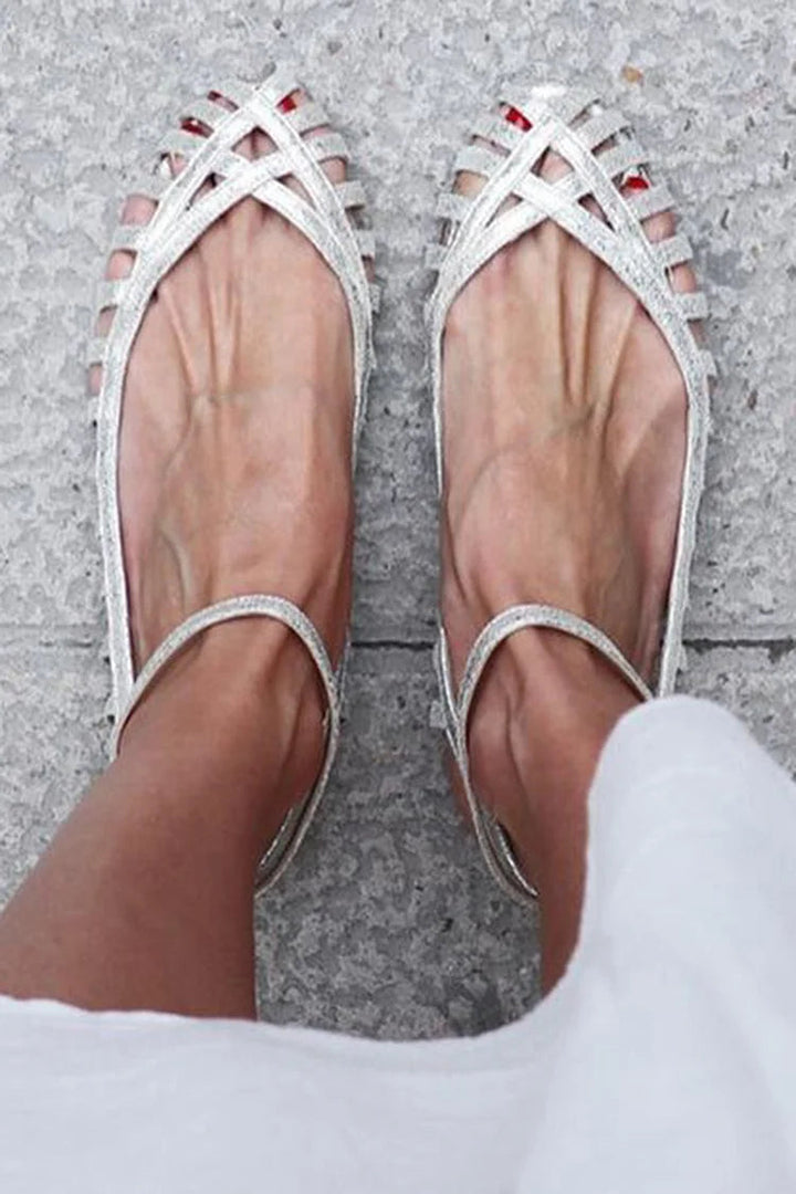 Giada| Elegant flettet ballerina med rem – til en sofistikeret stil.