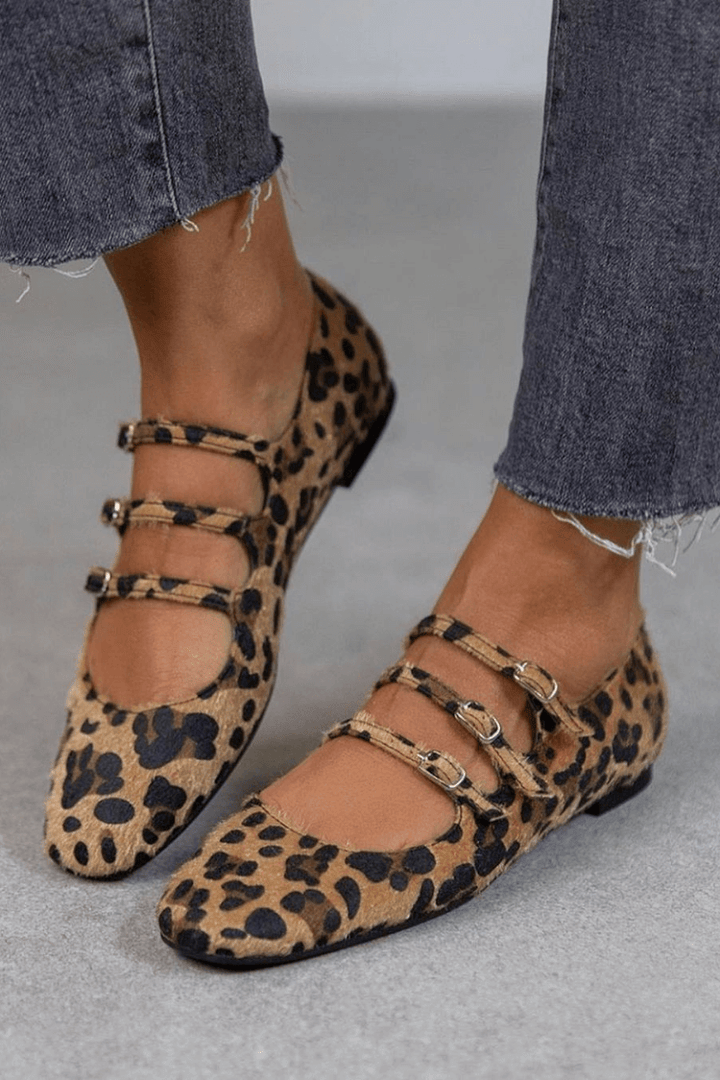 Leopardina | Elegante ballerinaer med dyreprintede remme – til en uimodståelig stil.