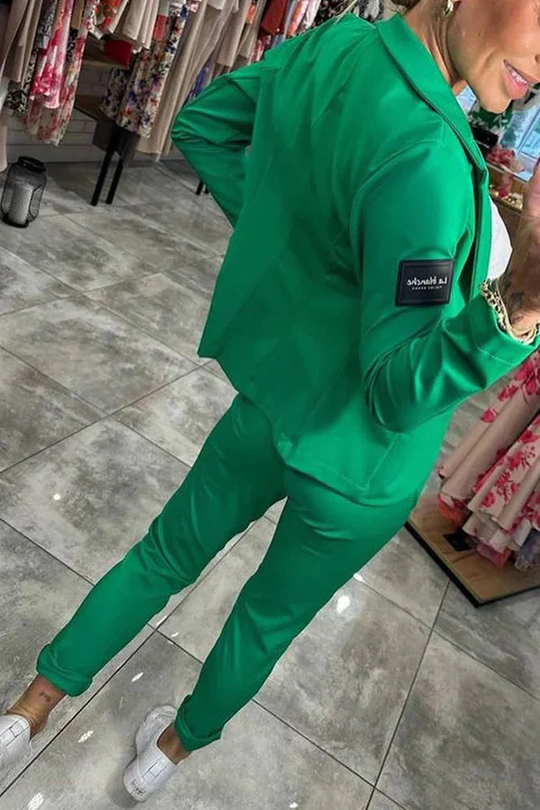 Ksenia | Skræddersyet sæt med blød blazer og afslappede joggers