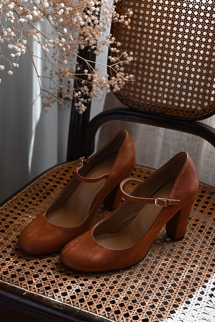 Caella™ | Elegante sandaler med remme og kompakt hæl – perfekte til enhver lejlighed