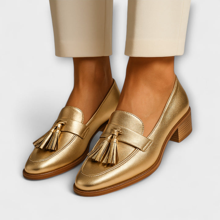 Celeste-loafers med elegante frynser