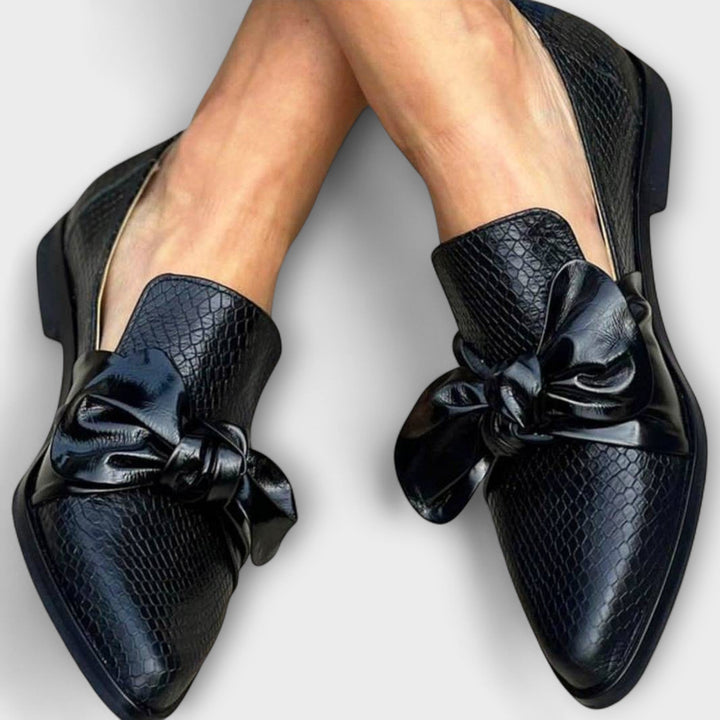 Elegante Claudia-loafers med dekorativ sløjfe