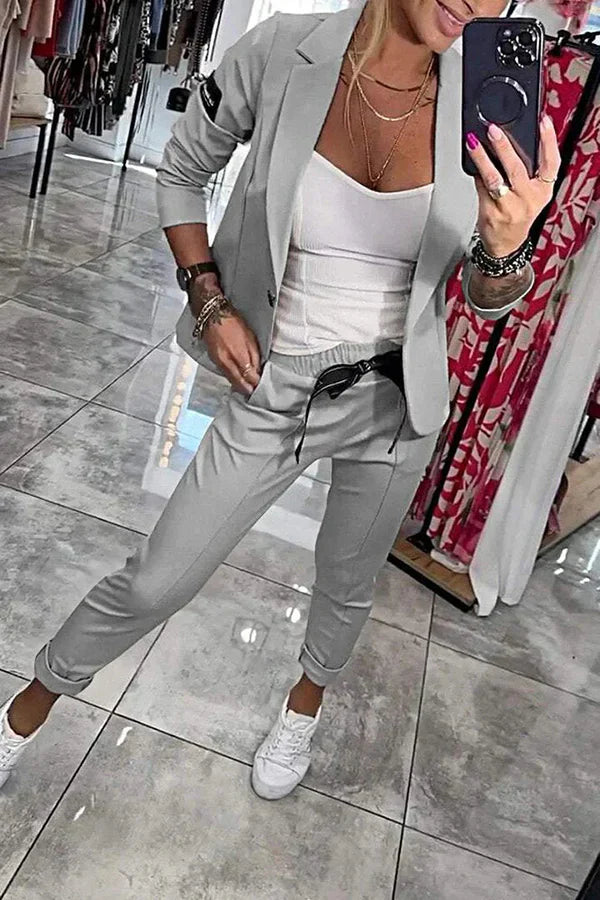 Ksenia | Skræddersyet sæt med blød blazer og afslappede joggers