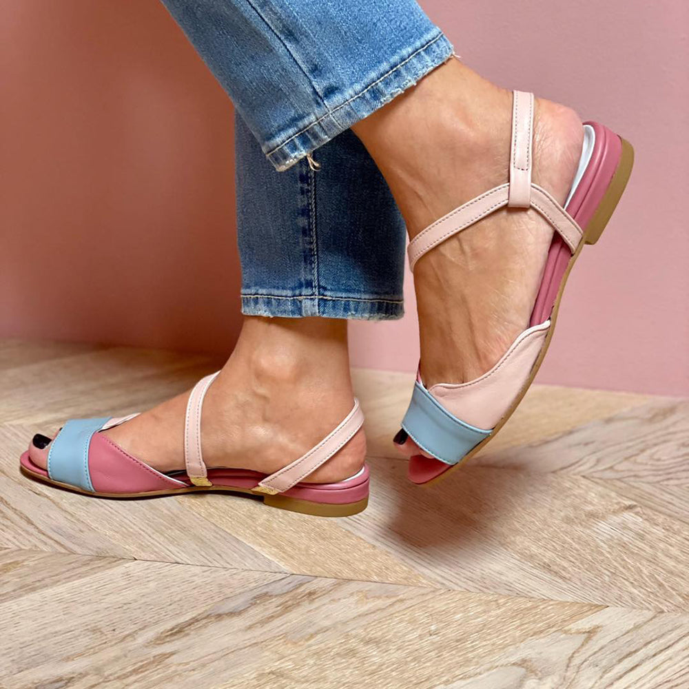 Ellela™ | Elegante asymmetriske rosa sandaler med farveblok-detaljer