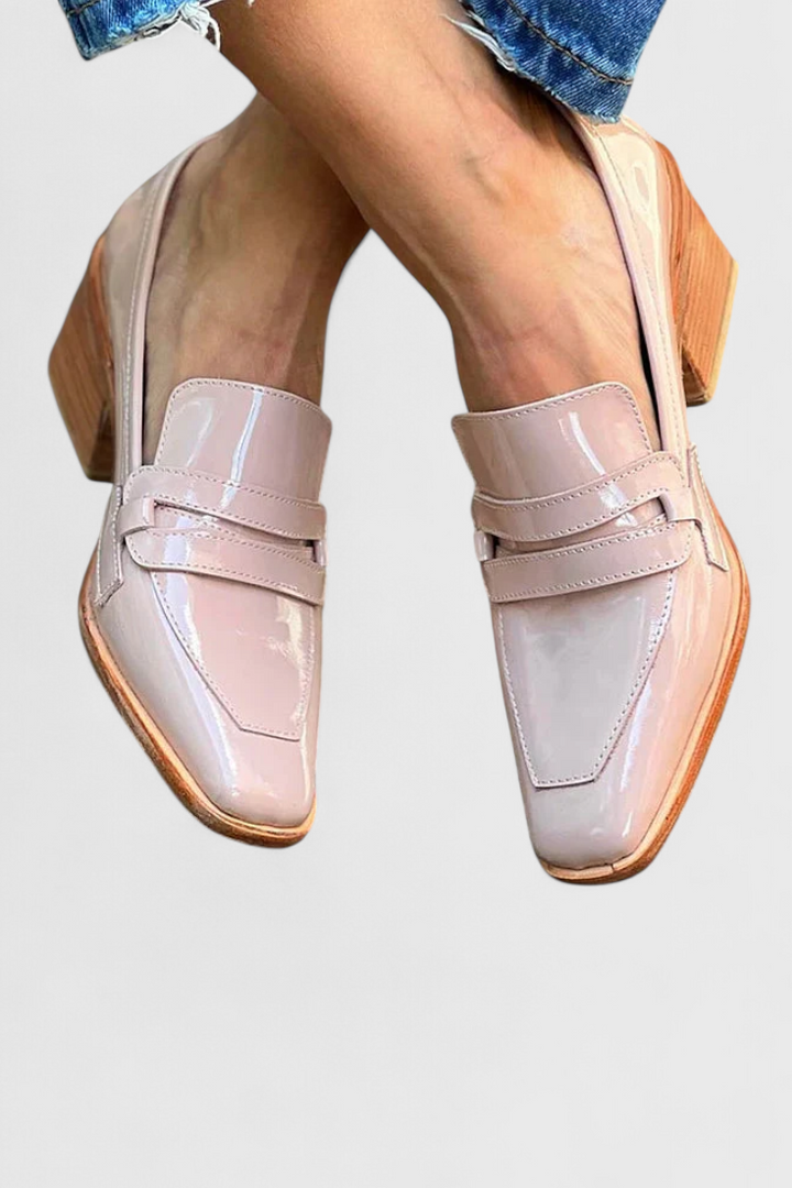 Sasha-loafers i rosa laklæder med firkantet snude og høj hæl