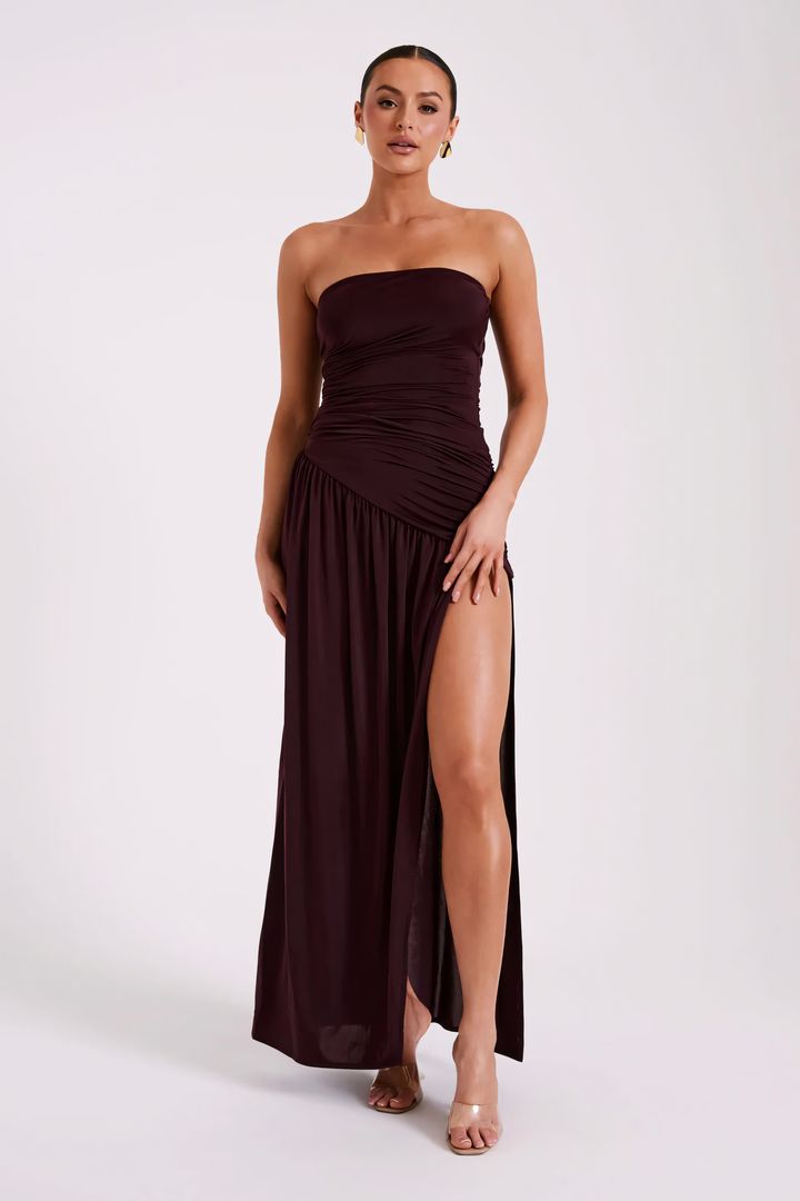 Selvara - Ruched Maroon Kjole